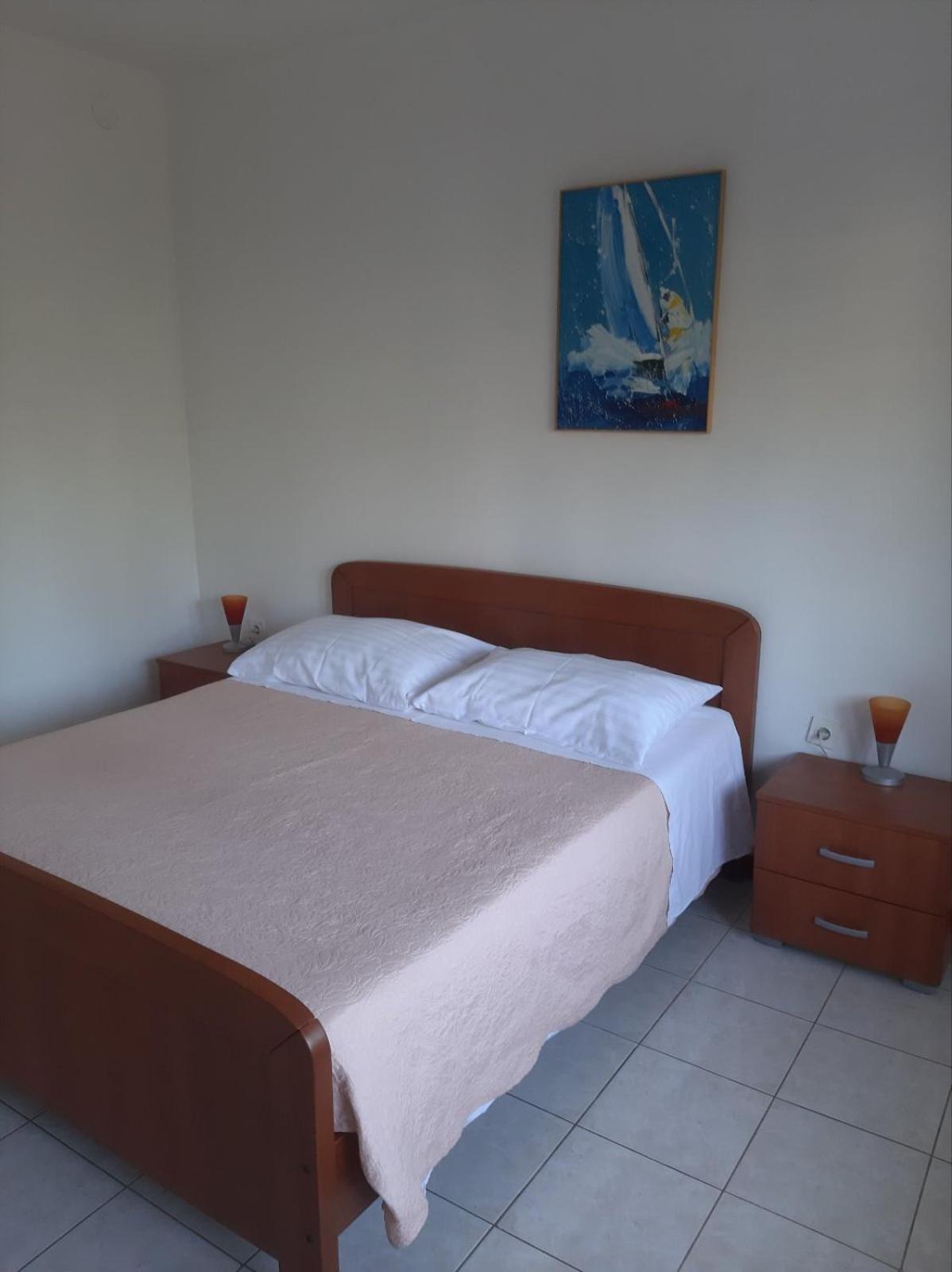 Apartmani Kadmen Ika Exteriér fotografie