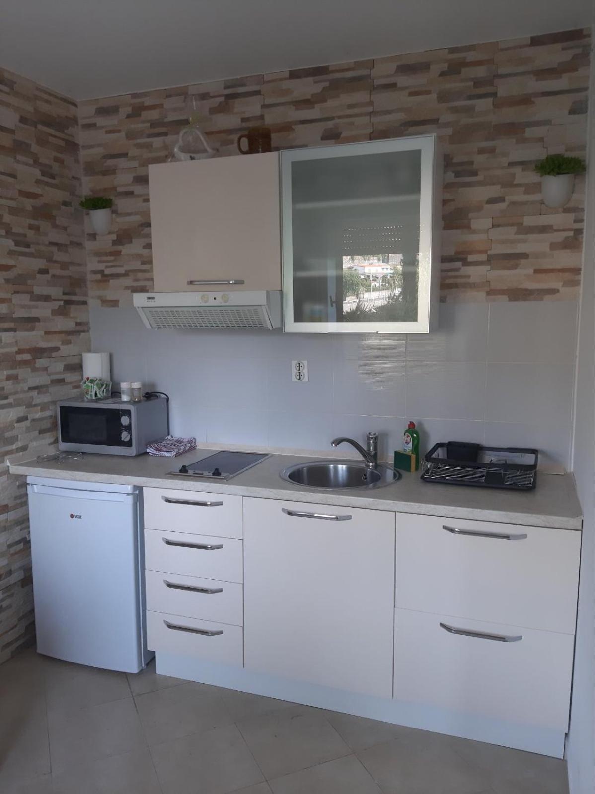 Apartmani Kadmen Ika Exteriér fotografie