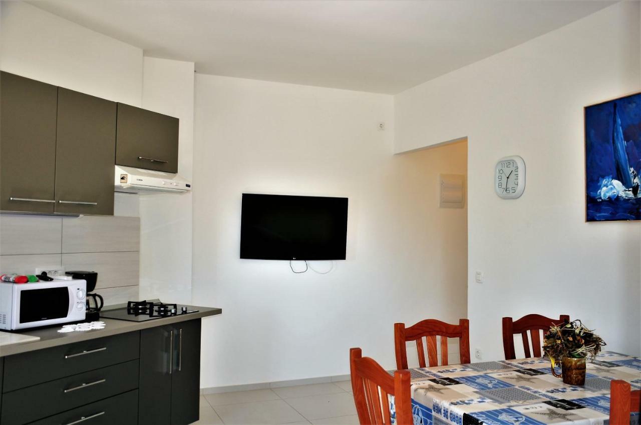 Apartmani Kadmen Ika Exteriér fotografie