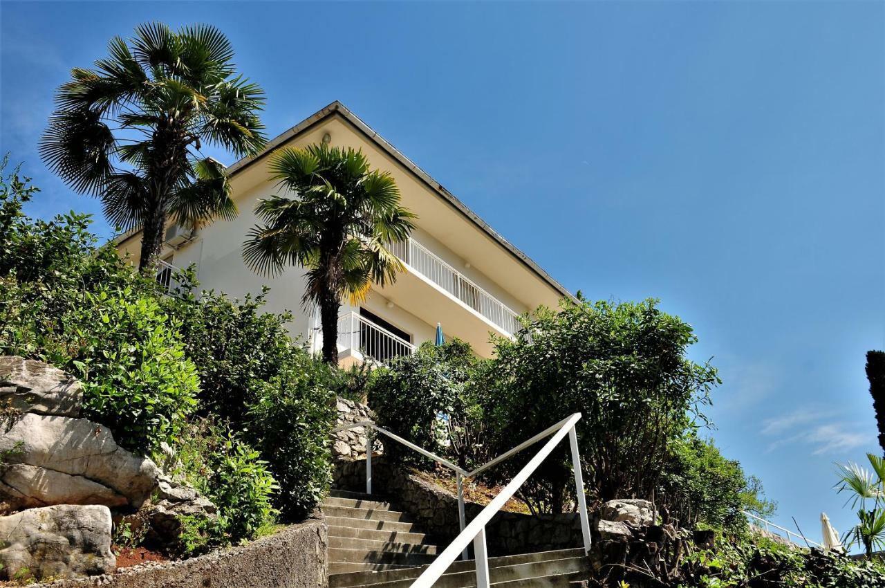 Apartmani Kadmen Ika Exteriér fotografie